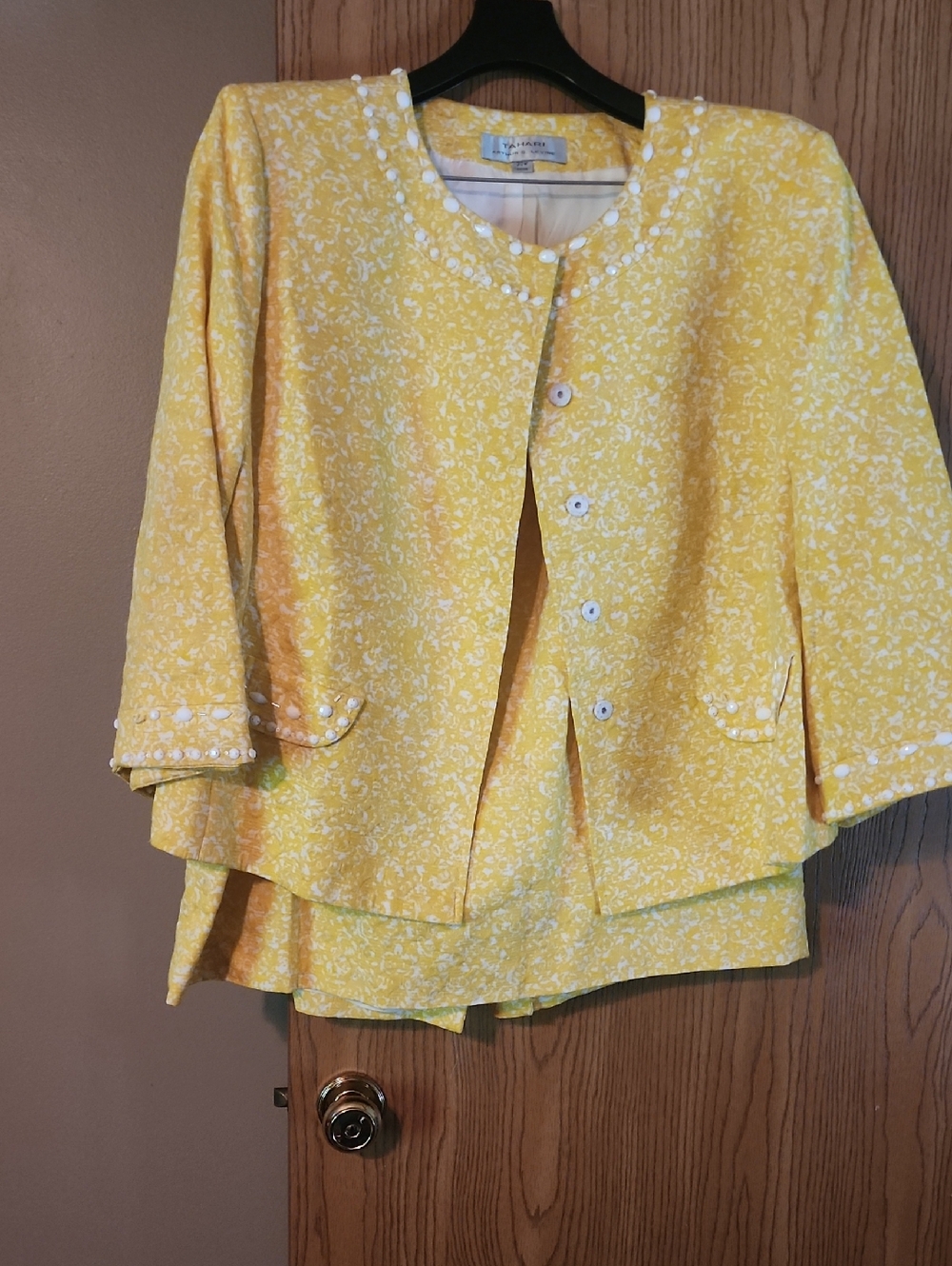 Tahari Yellow and White Floral Button-Front Jacket And Skirt